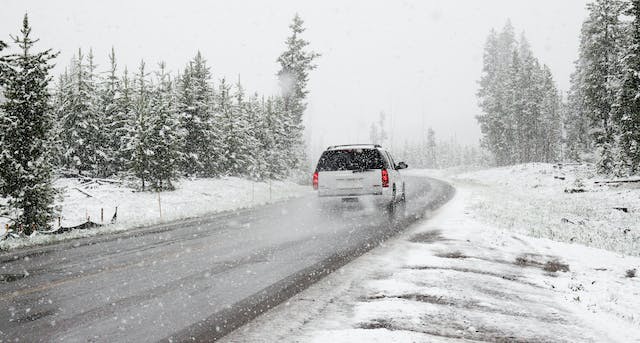 Winter Driving and Auto Glass Safety