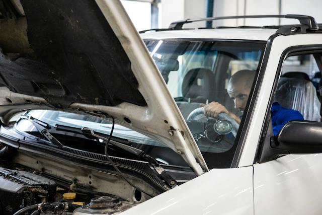 How to Check the Quality of an AutoGlass Replacement Job